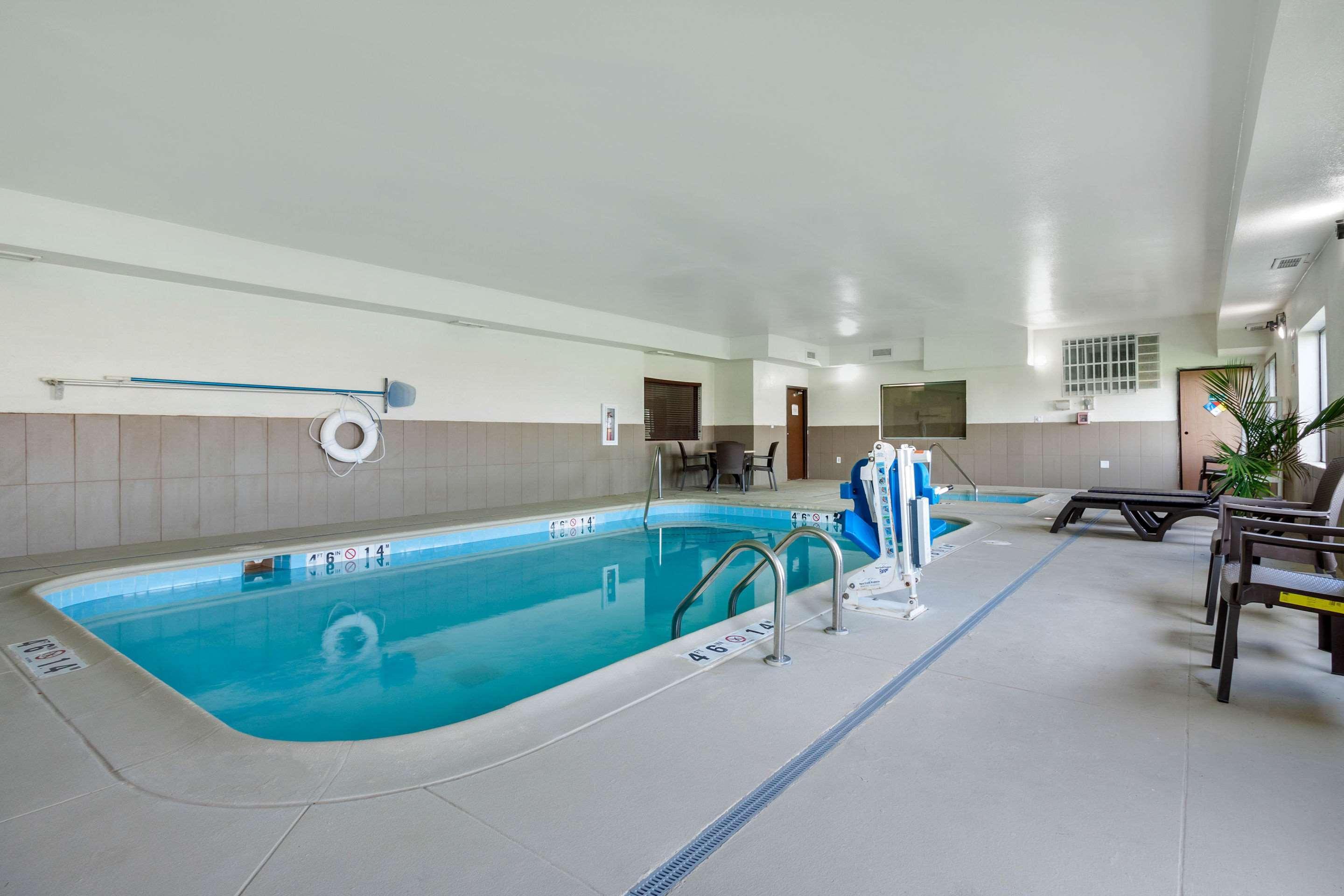 Comfort Suites Omaha East-Council Bluffs Eksteriør billede