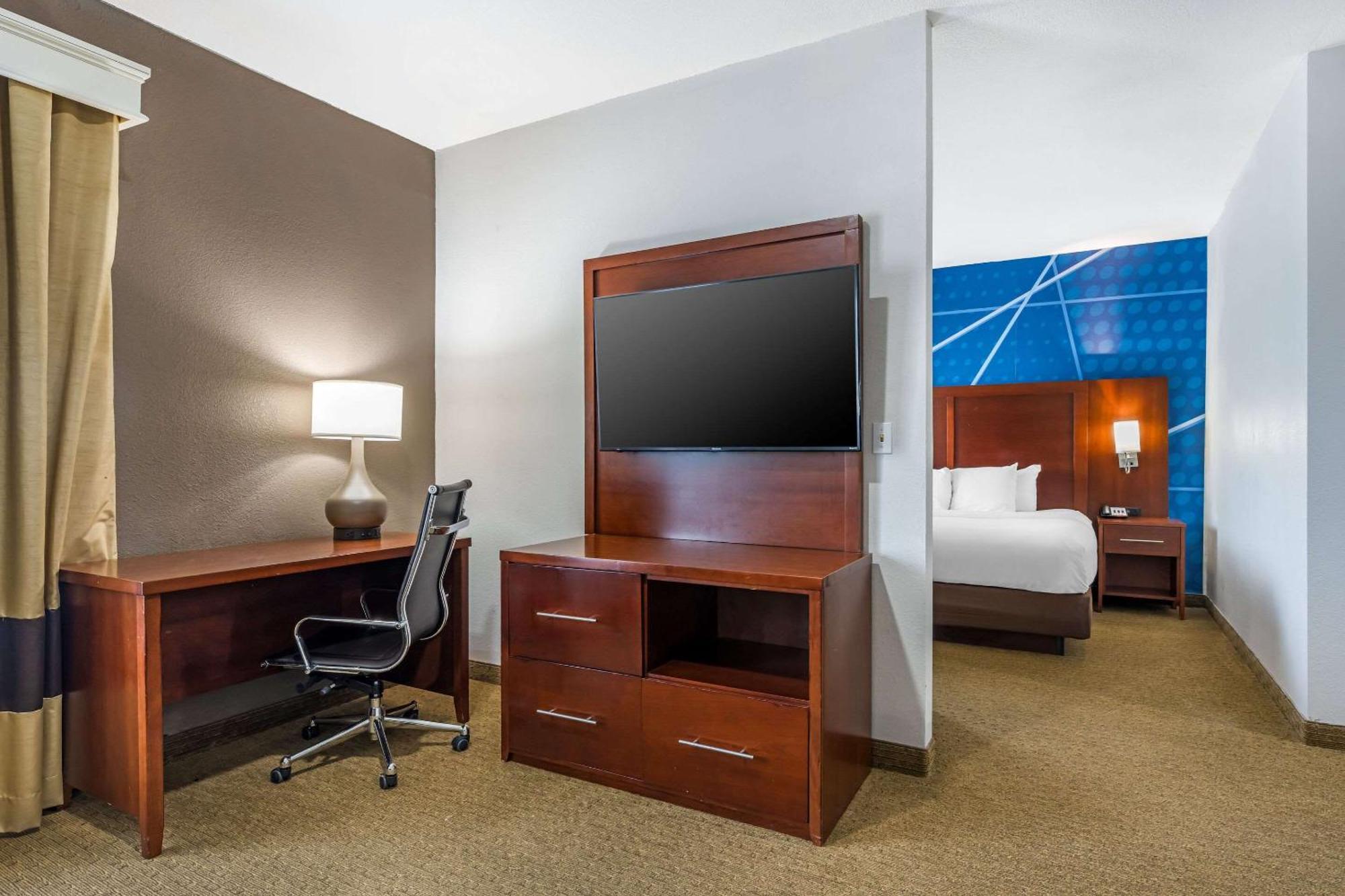 Comfort Suites Omaha East-Council Bluffs Eksteriør billede