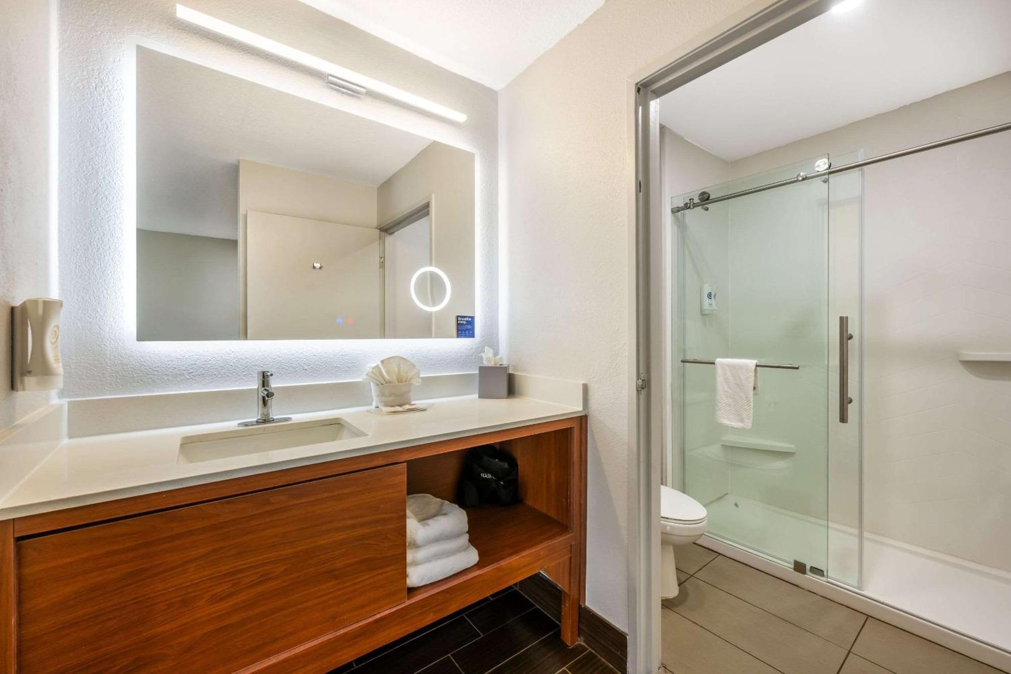 Comfort Suites Omaha East-Council Bluffs Eksteriør billede